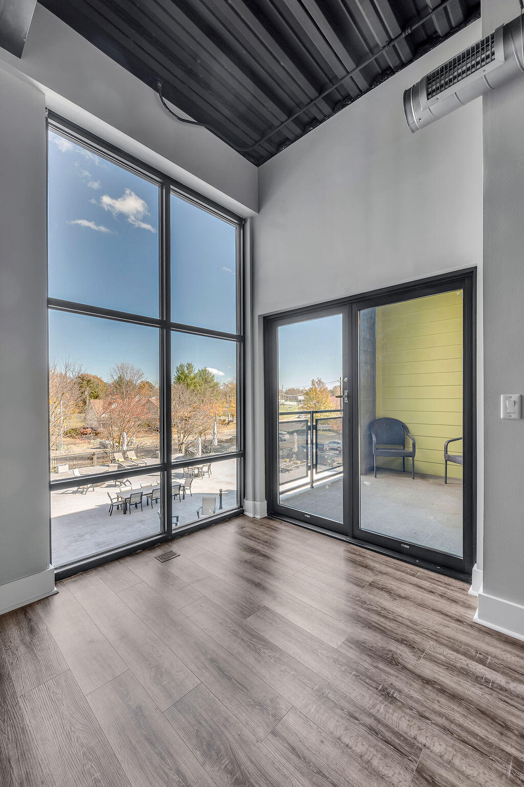 350 E Short Street 307