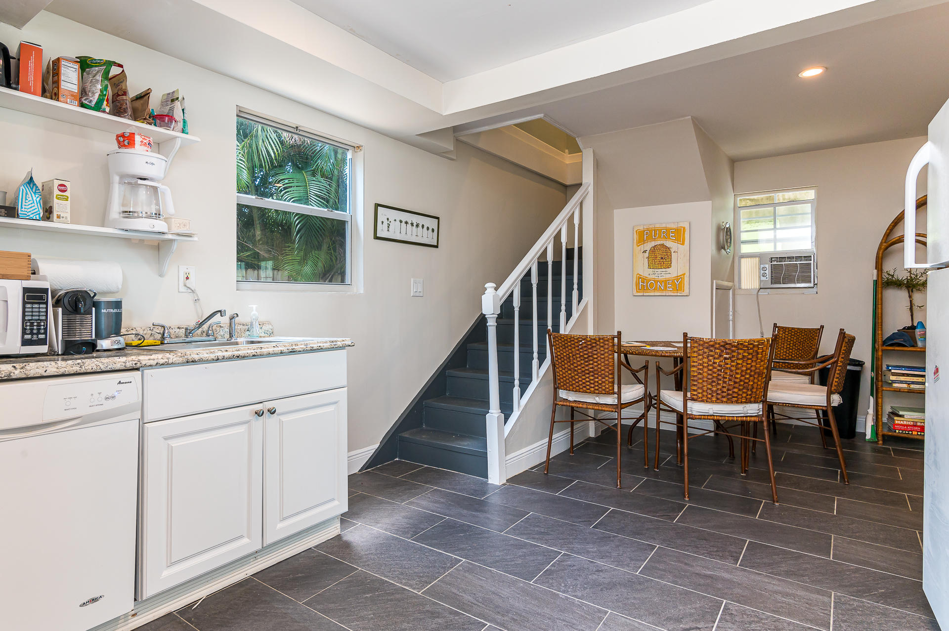 740 S Lake Avenue Ch