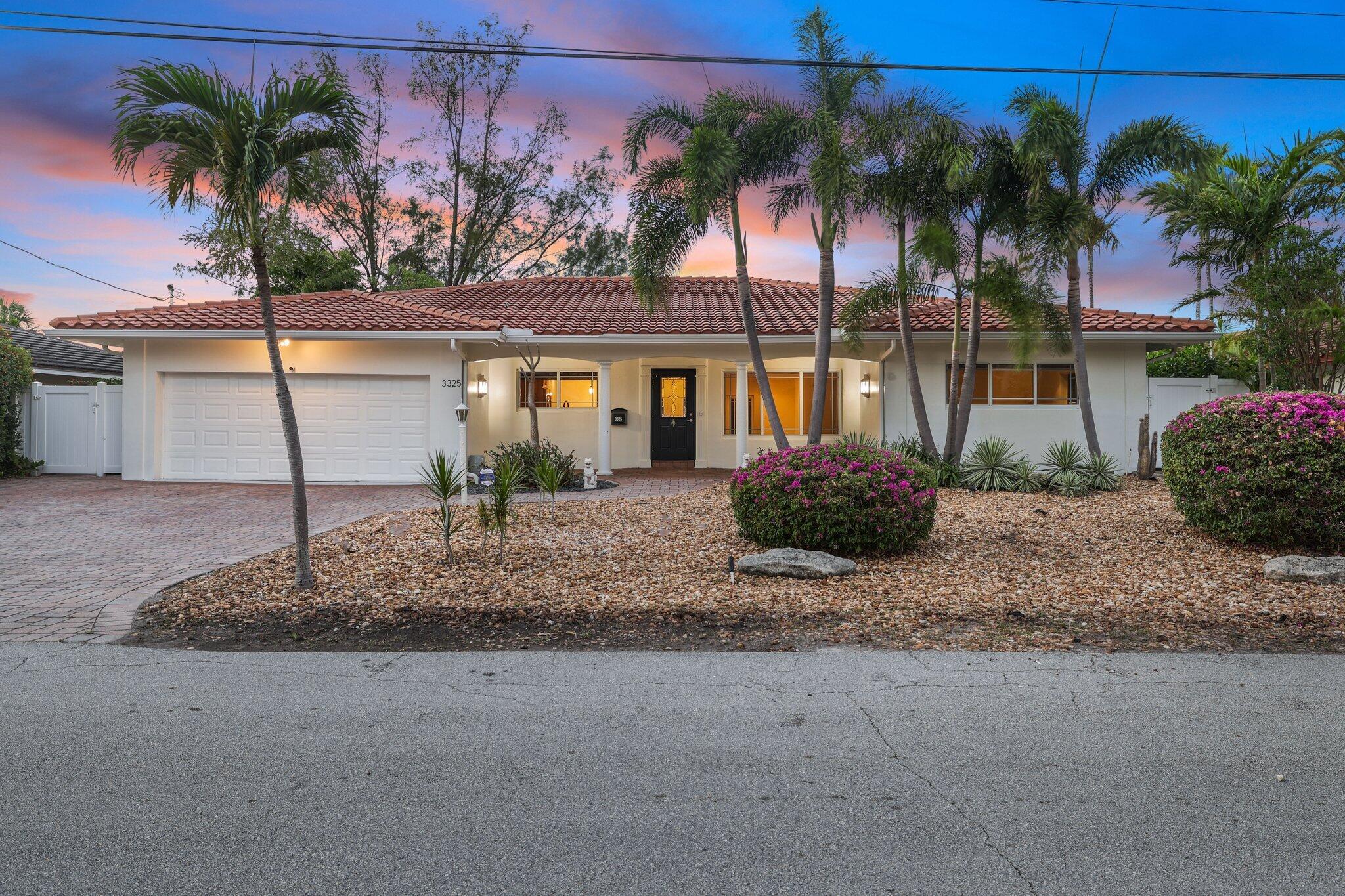 3325 NE 42 Court