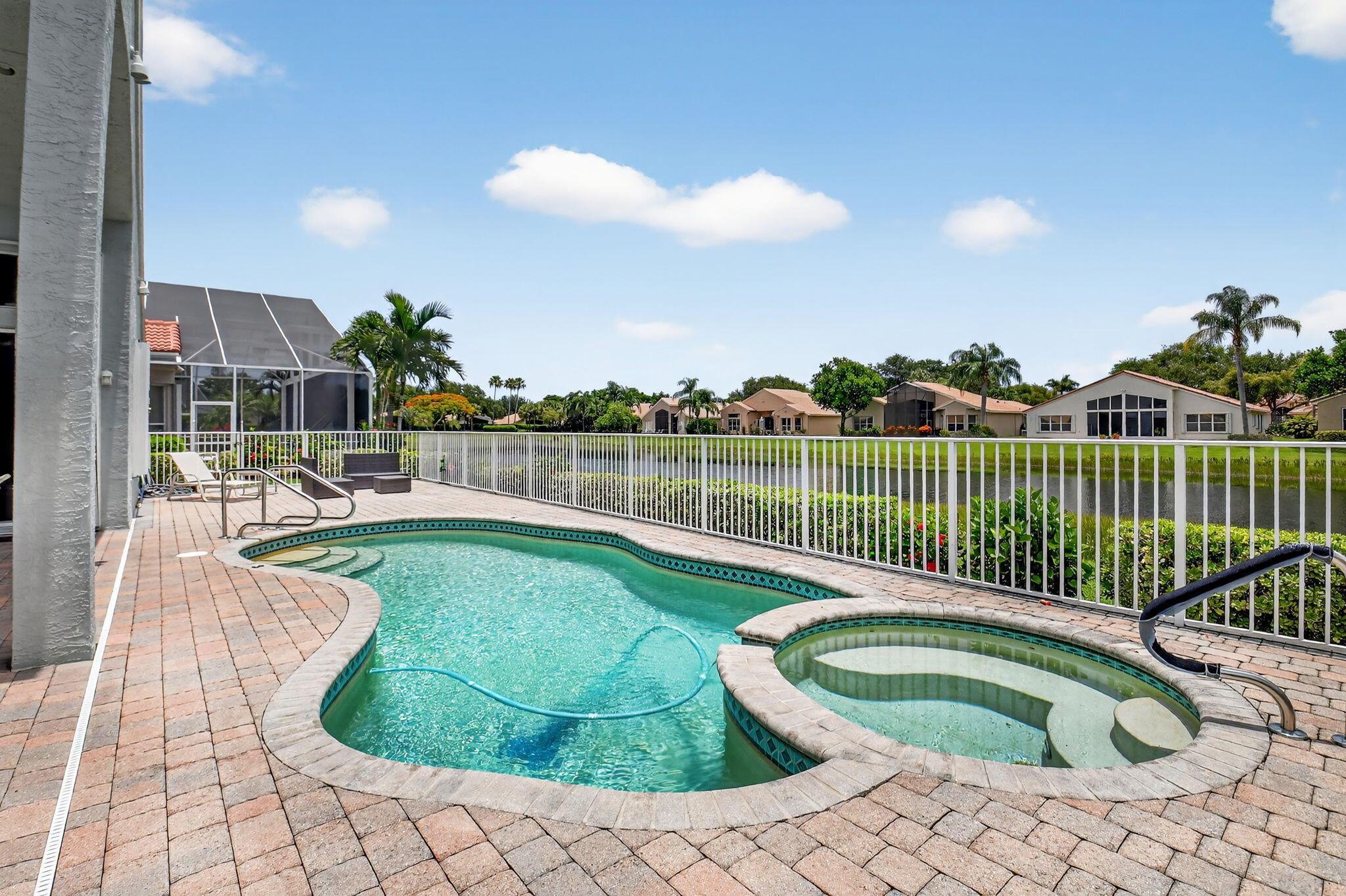 13202 Alhambra Lake Circle