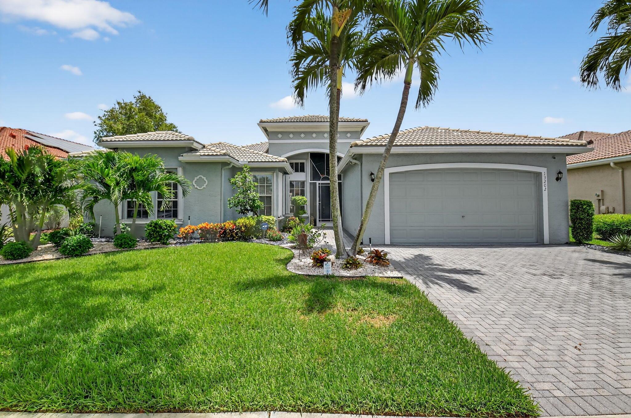 13202 Alhambra Lake Circle