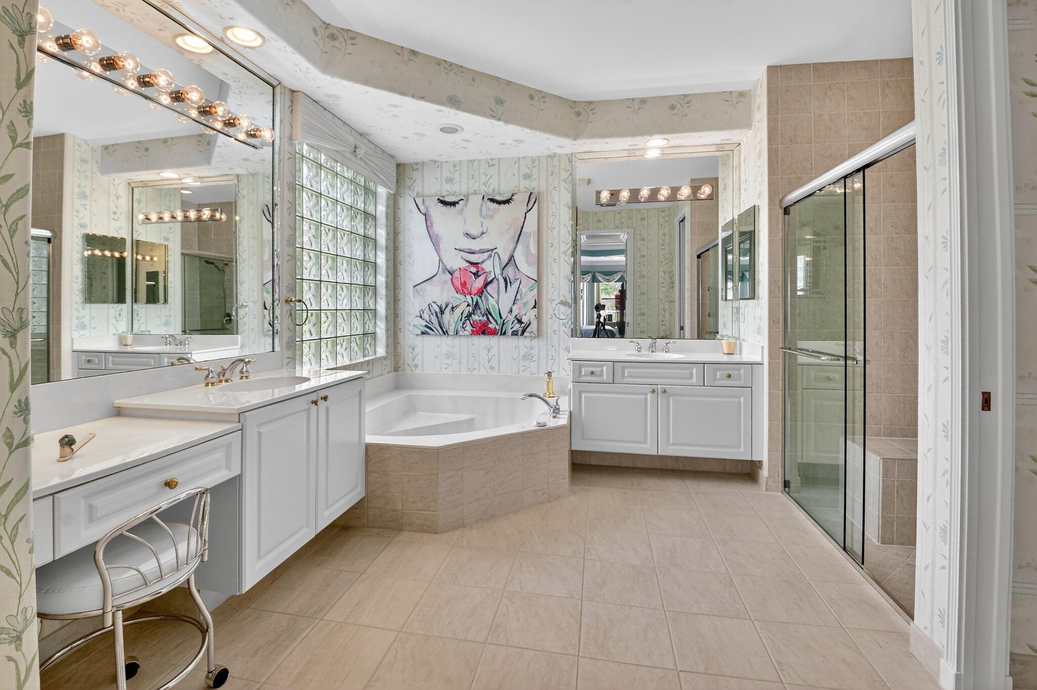 13202 Alhambra Lake Circle