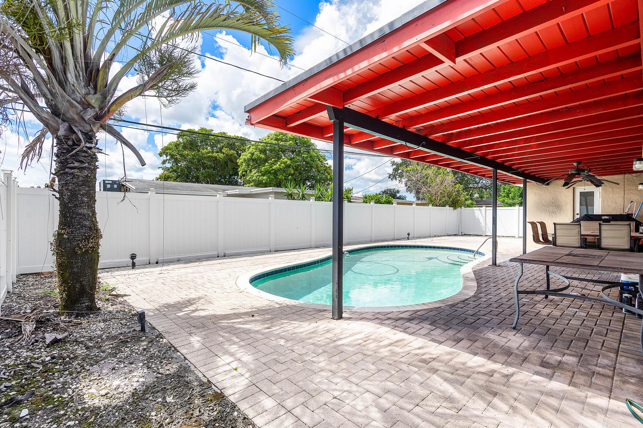 5811 SW 53rd Terrace