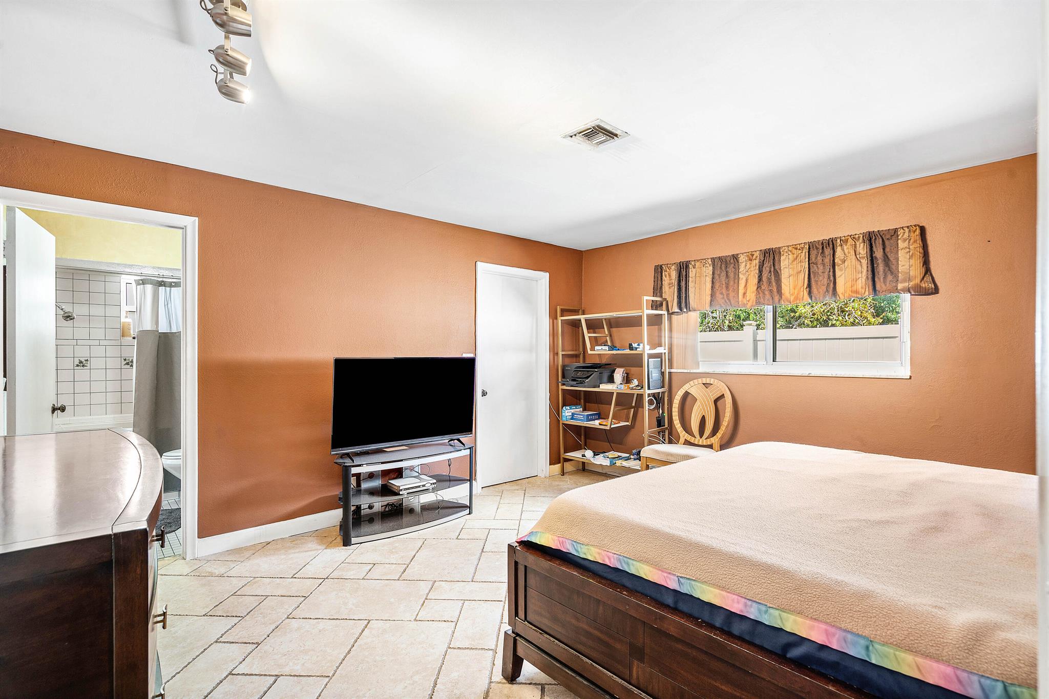 5811 SW 53rd Terrace