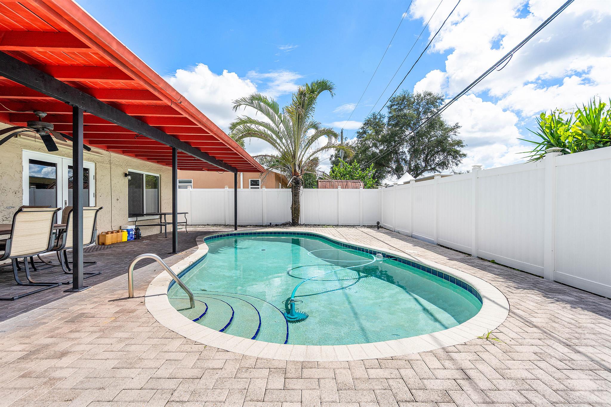 5811 SW 53rd Terrace