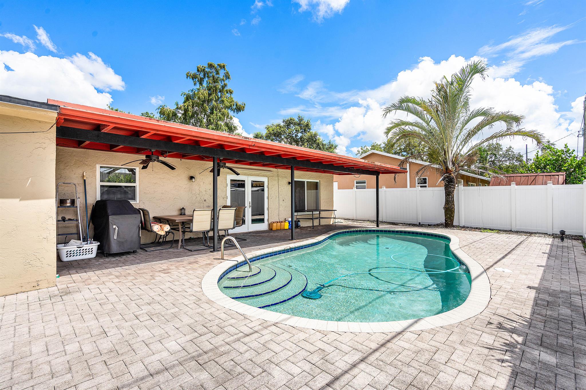 5811 SW 53rd Terrace