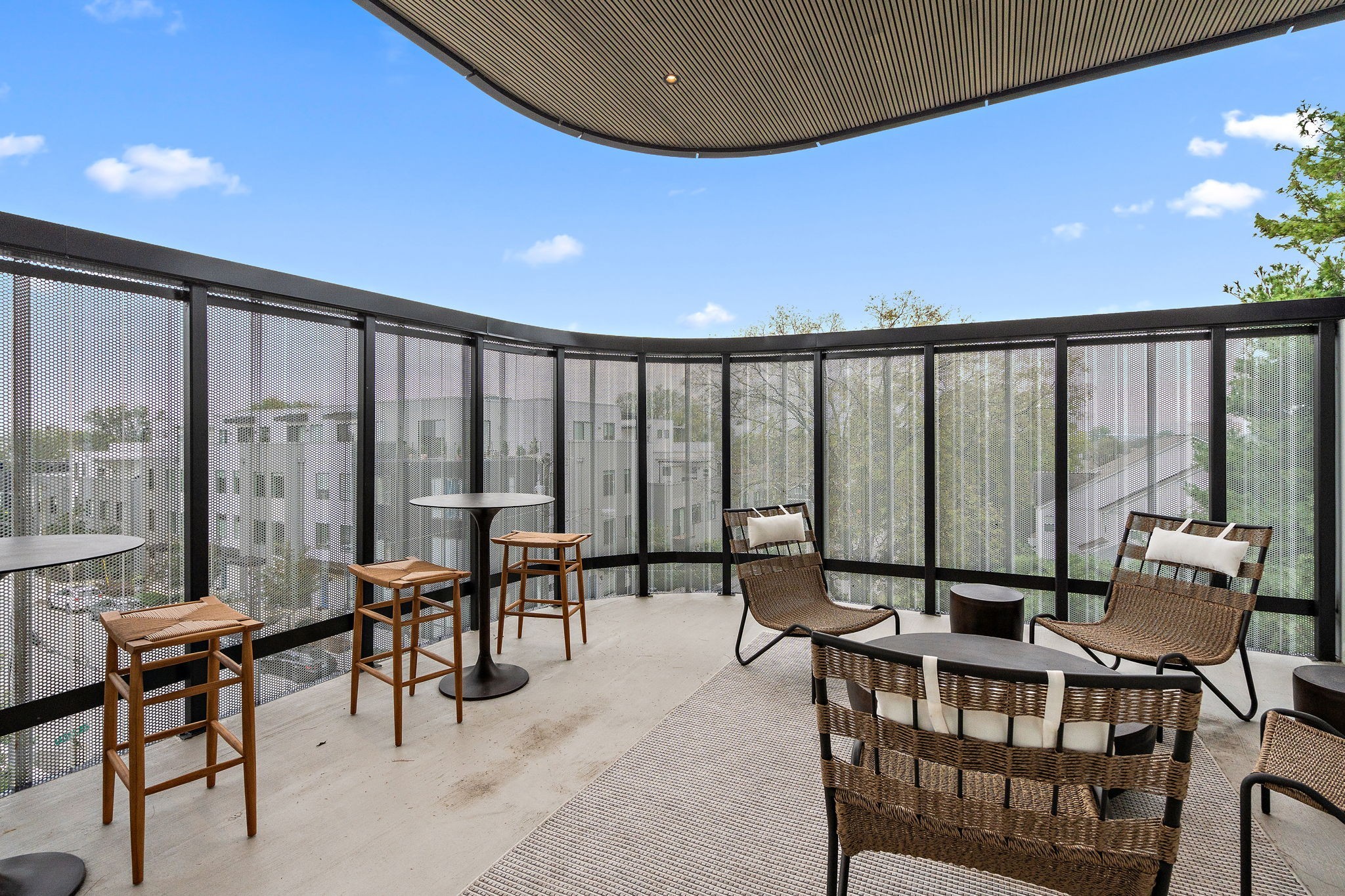 500 Merritt Ave Unit: 306