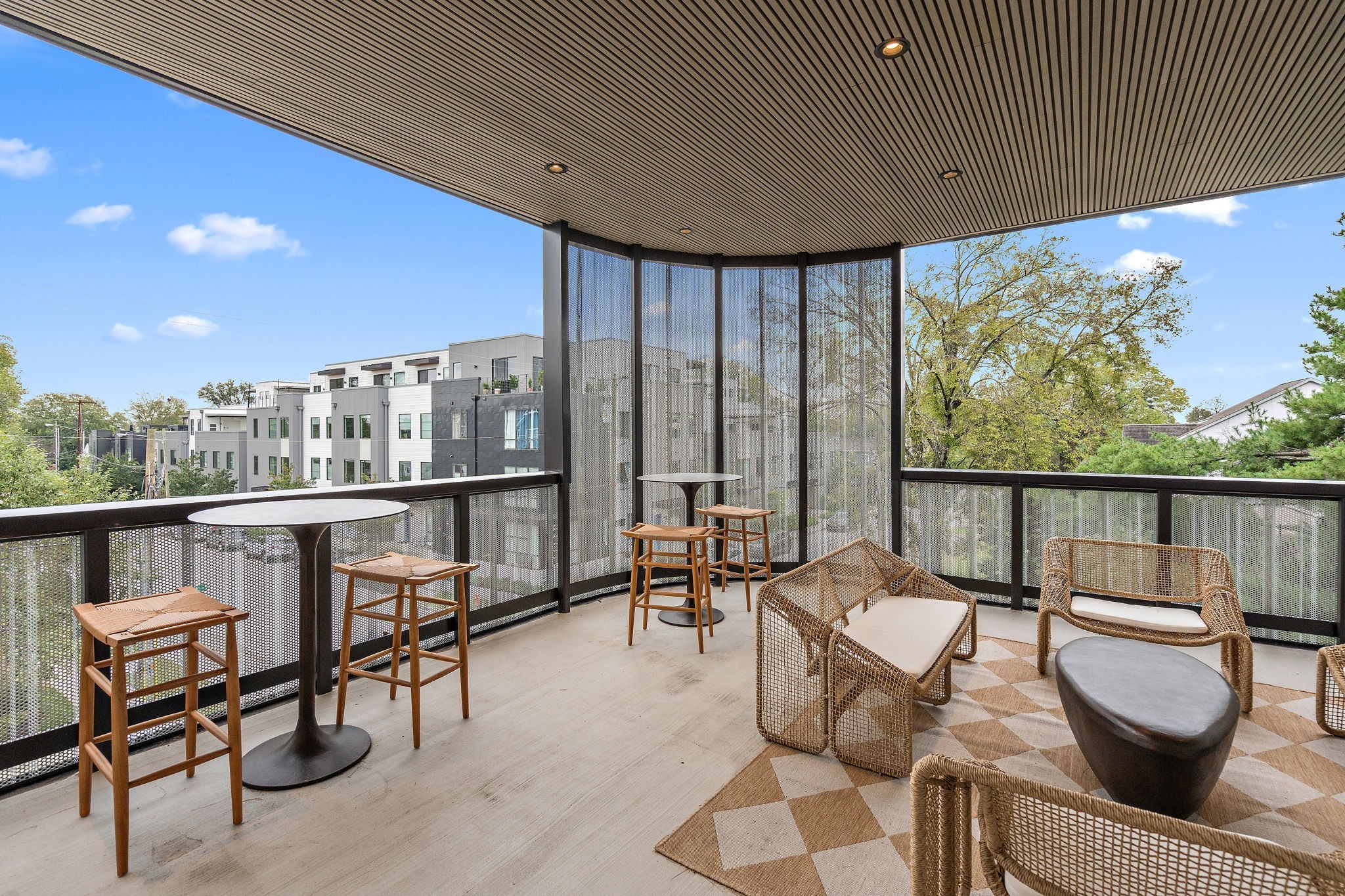 500 Merritt Ave Unit: 306