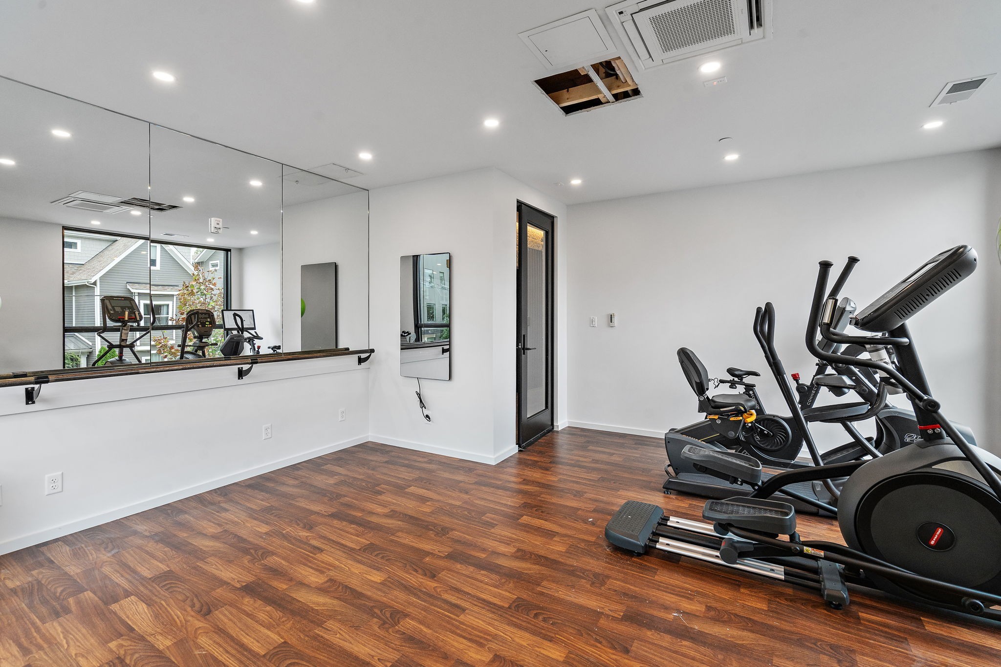 500 Merritt Ave Unit: 306