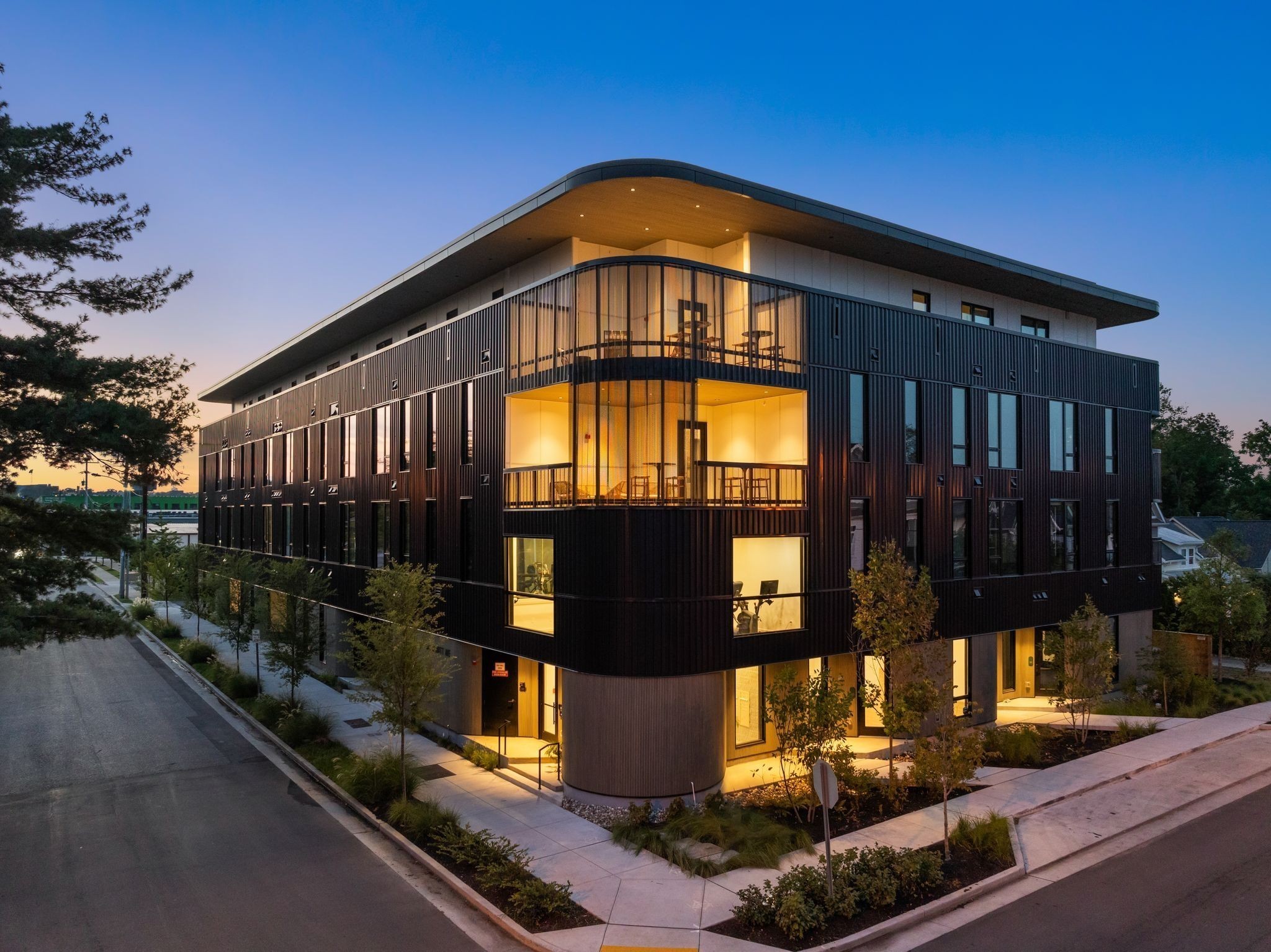 500 Merritt Ave Unit: 306
