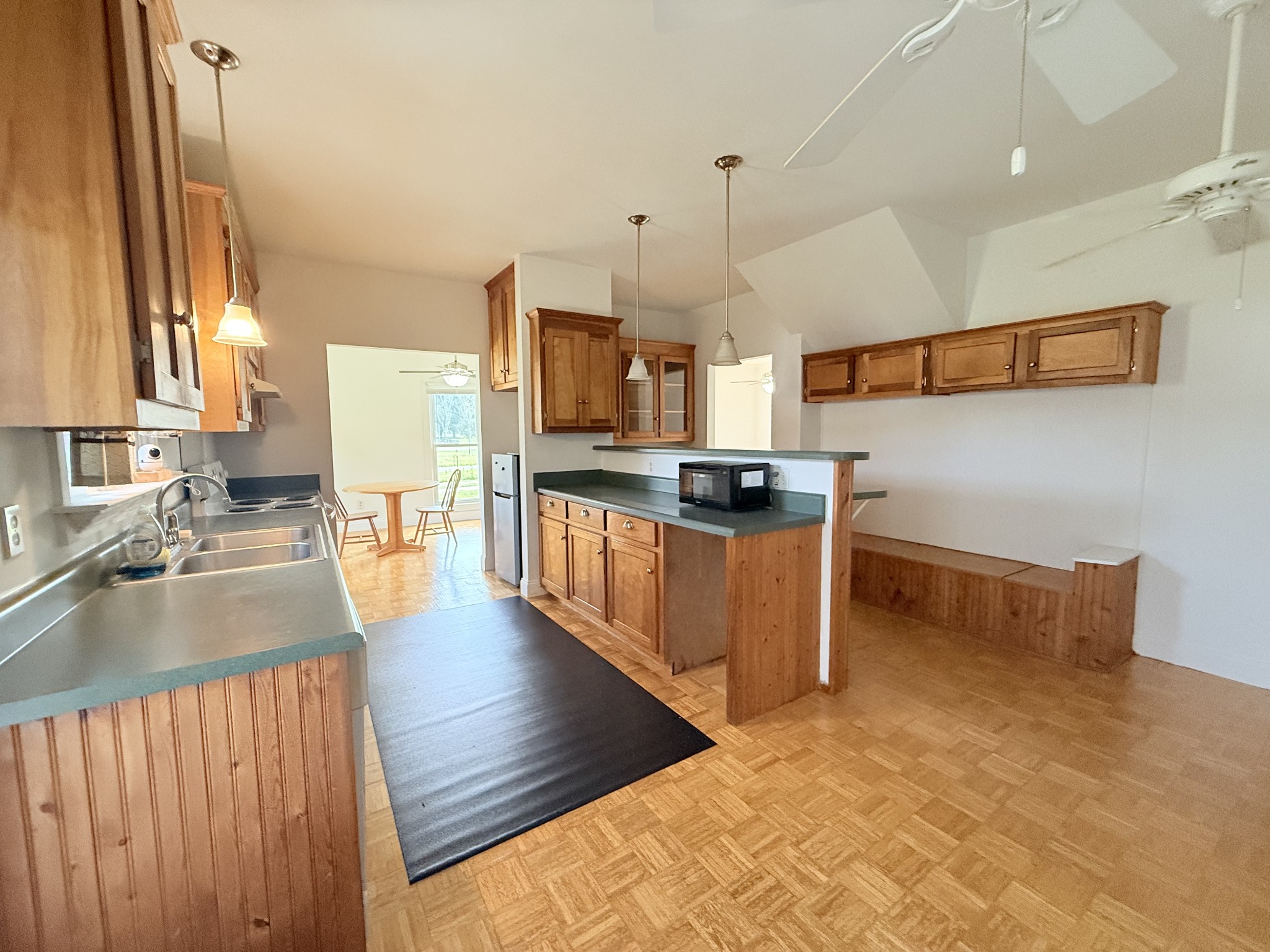2051 Merry Oaks Rd