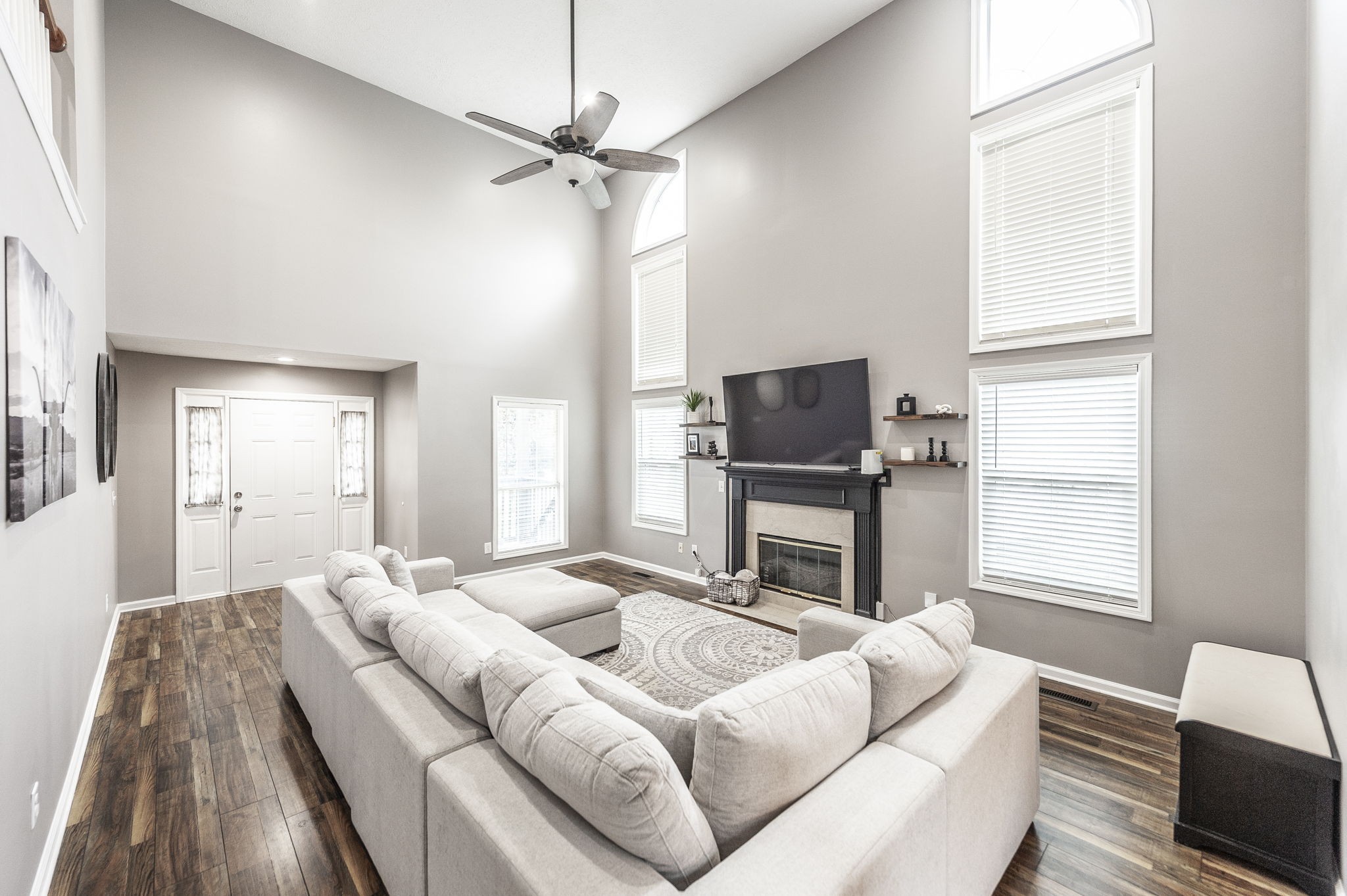 376 Huntington Dr