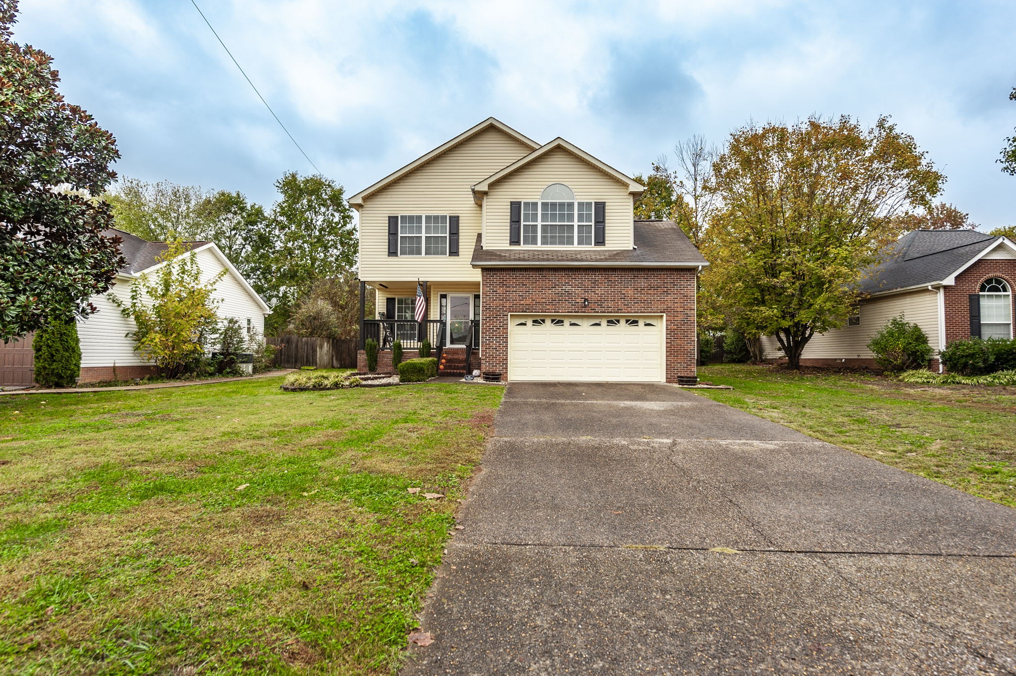 376 Huntington Dr