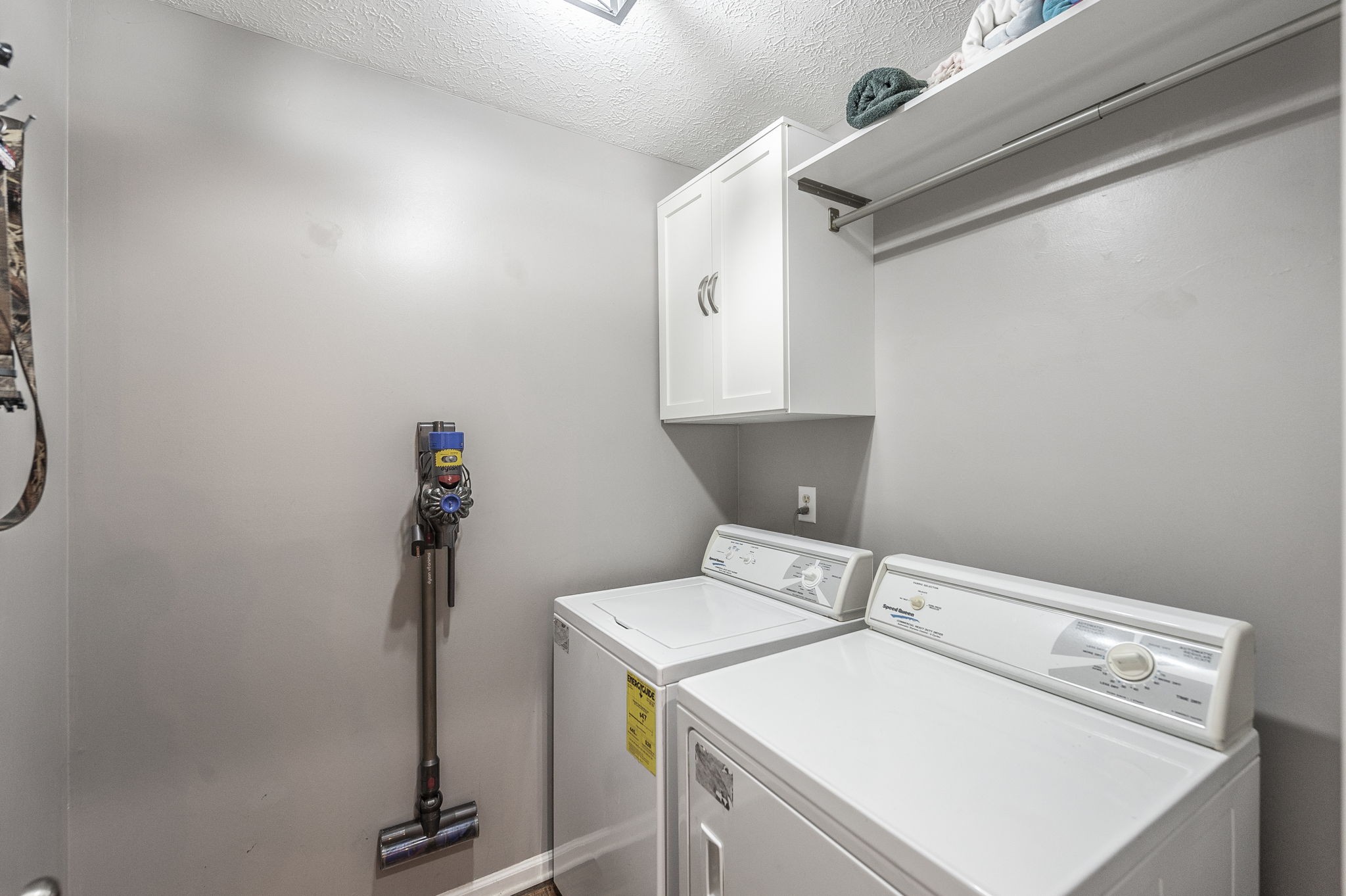 376 Huntington Dr