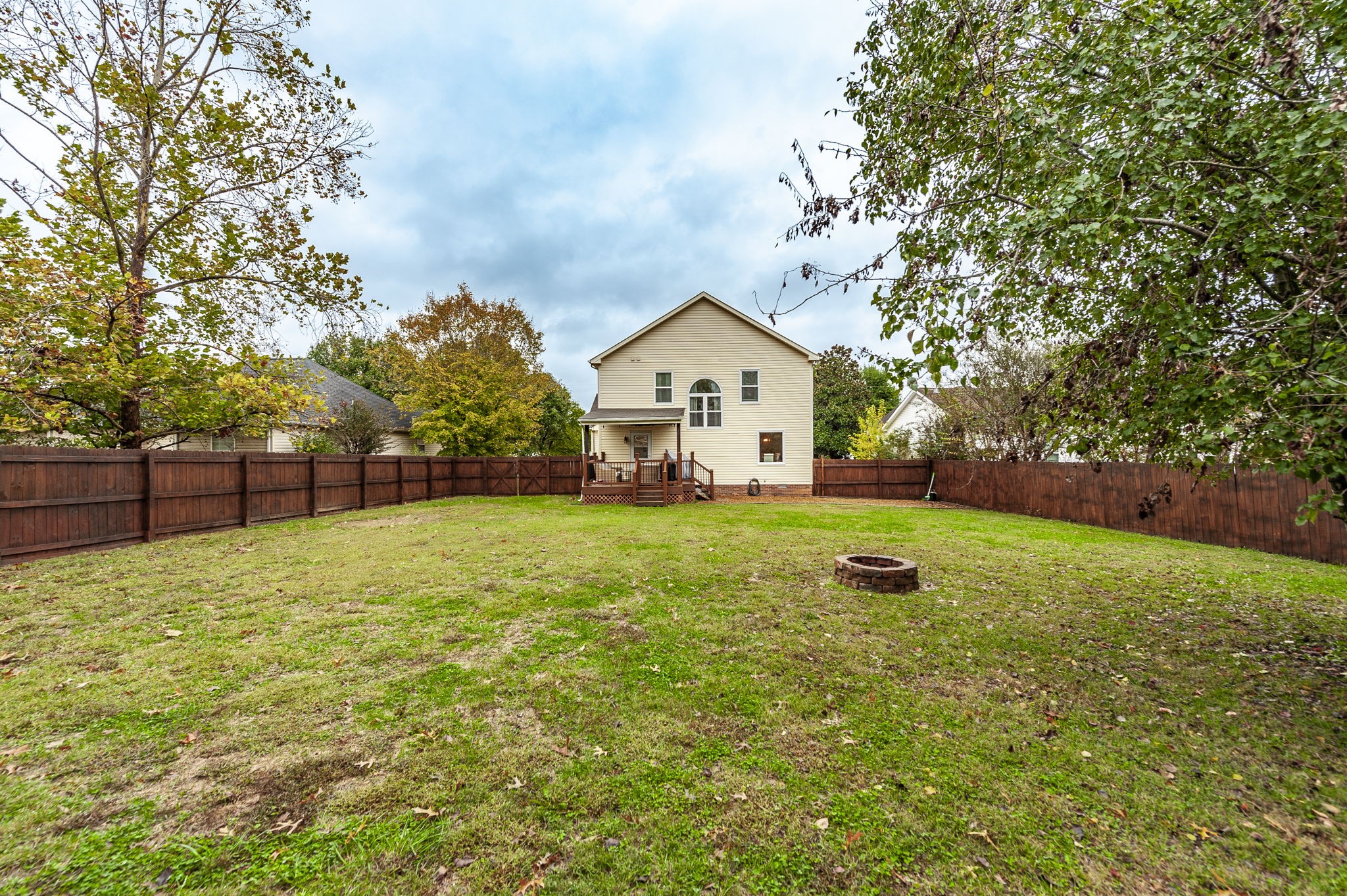 376 Huntington Dr
