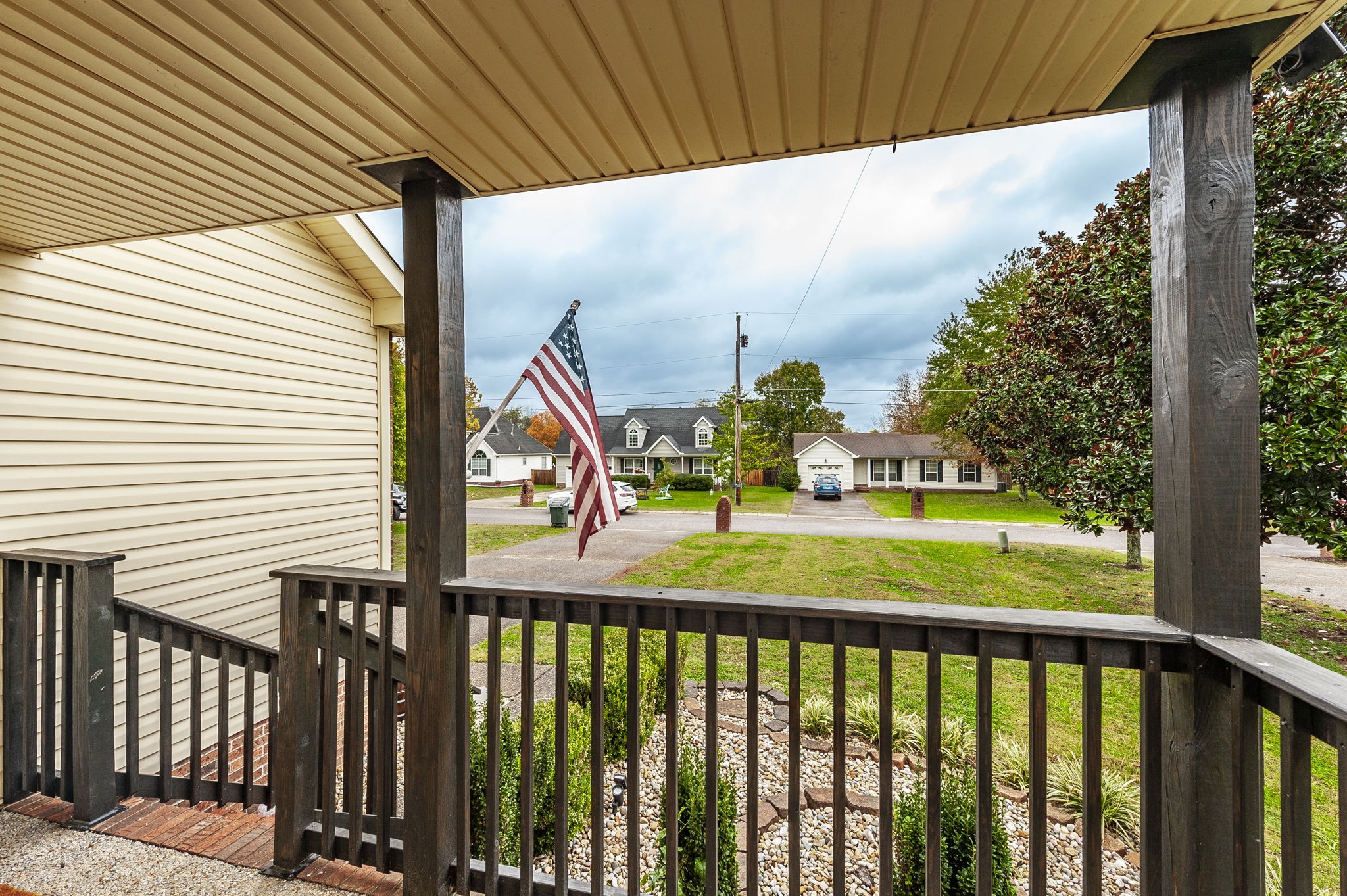 376 Huntington Dr