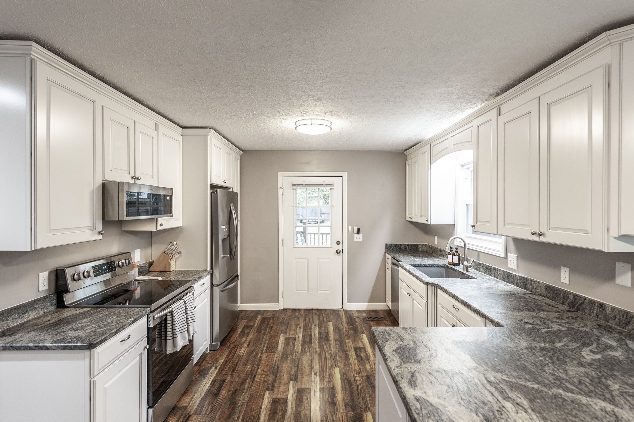 376 Huntington Dr