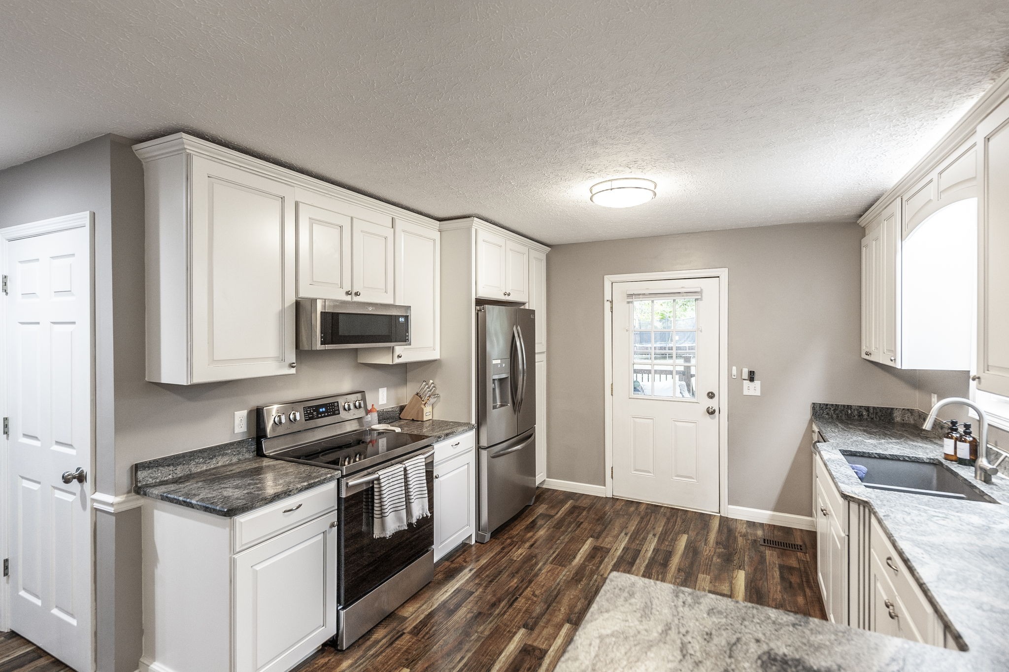 376 Huntington Dr