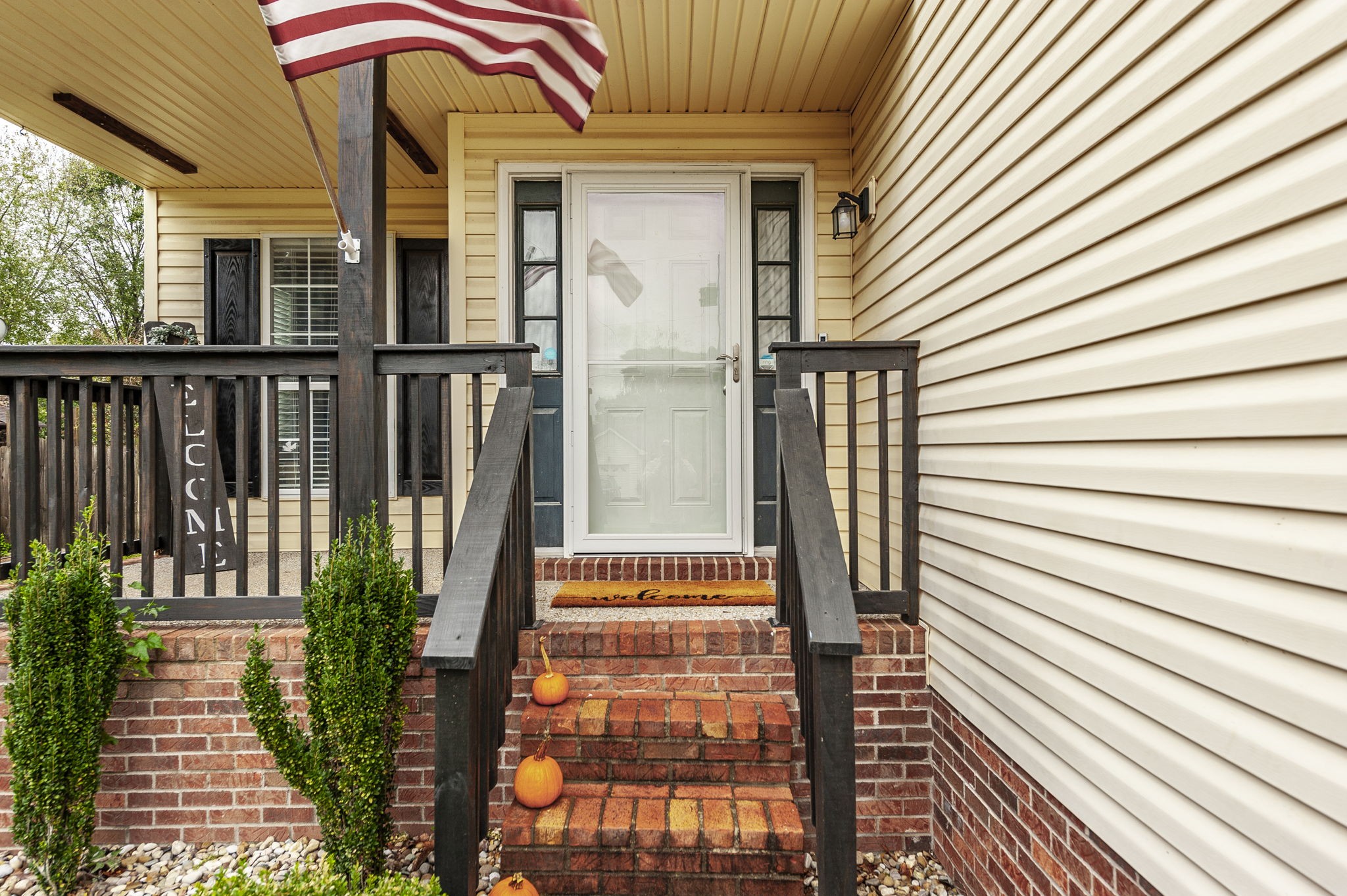 376 Huntington Dr
