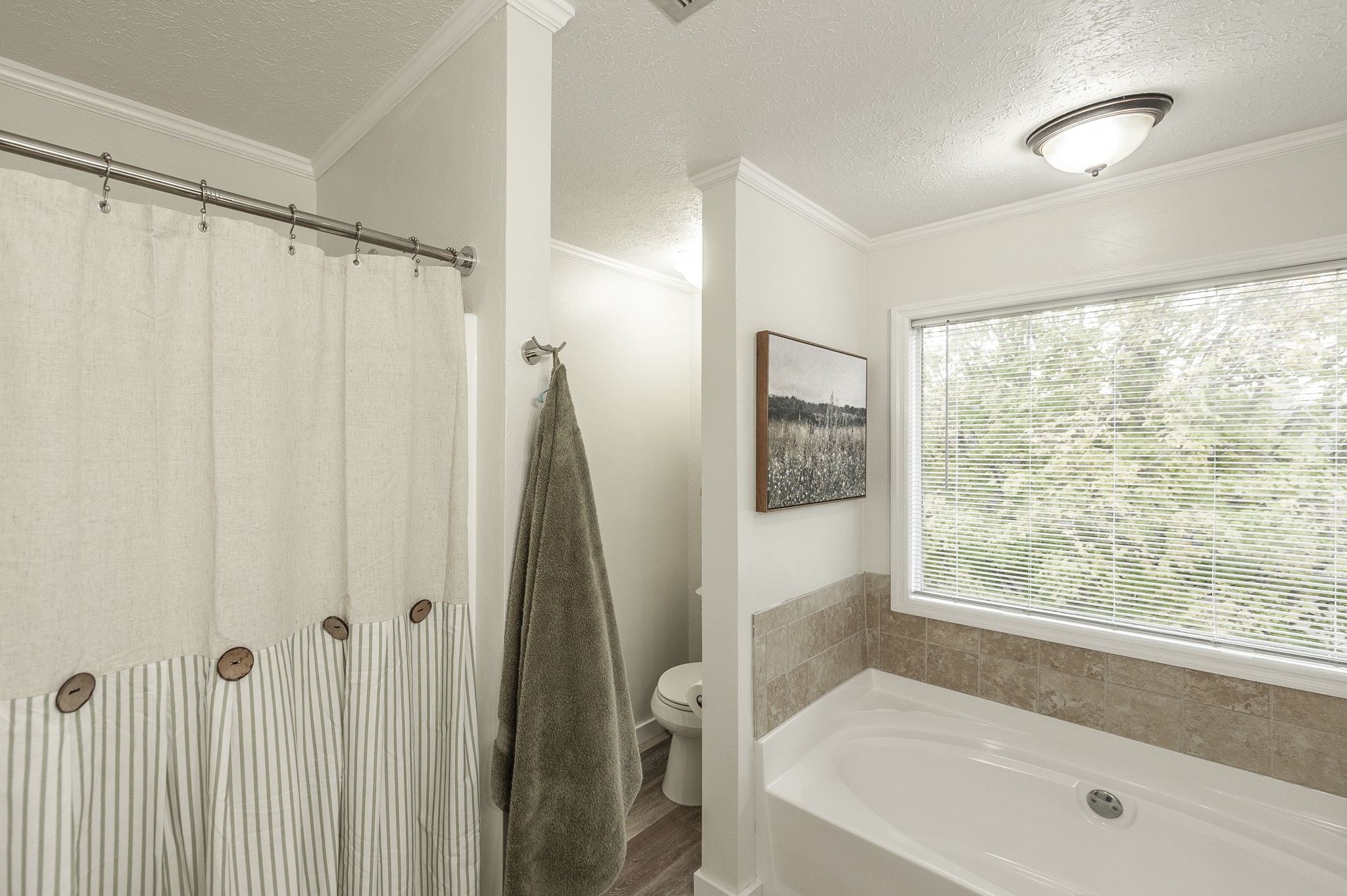 376 Huntington Dr