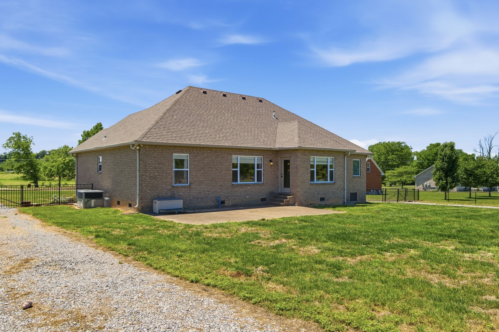1164 Chenault Ln