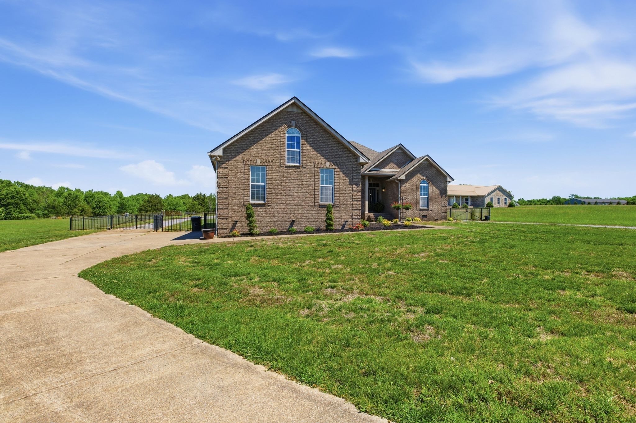 1164 Chenault Ln