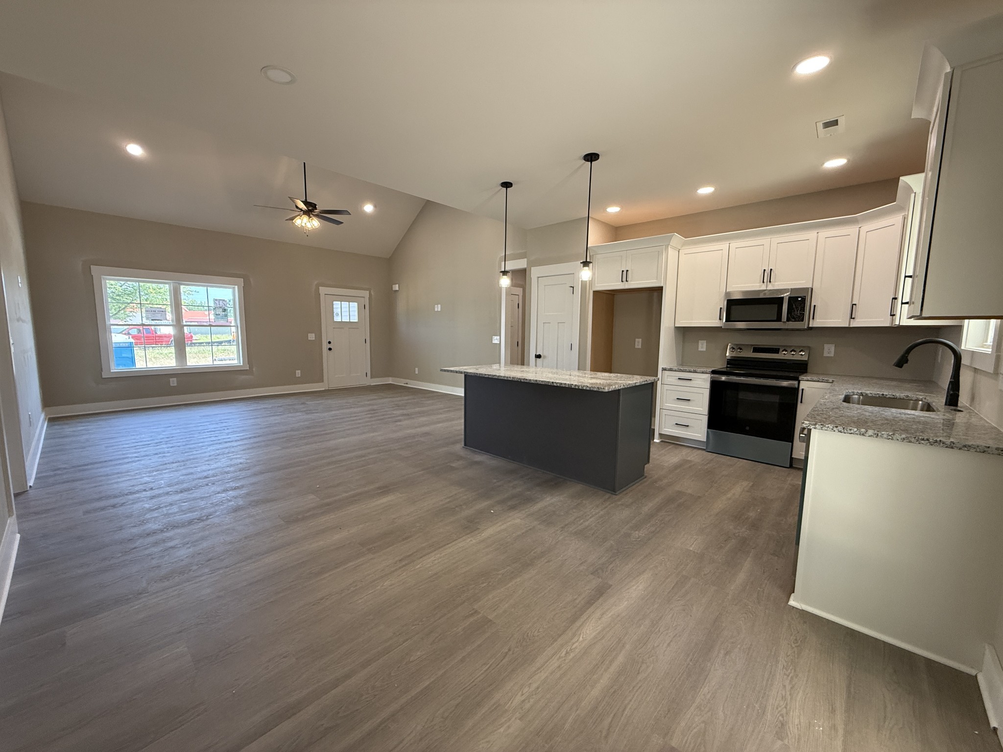 180 Northside Landing