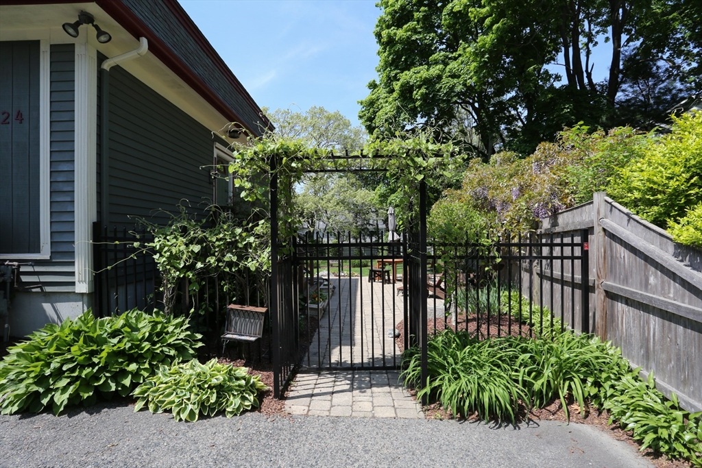 24 Pershing Road # 24