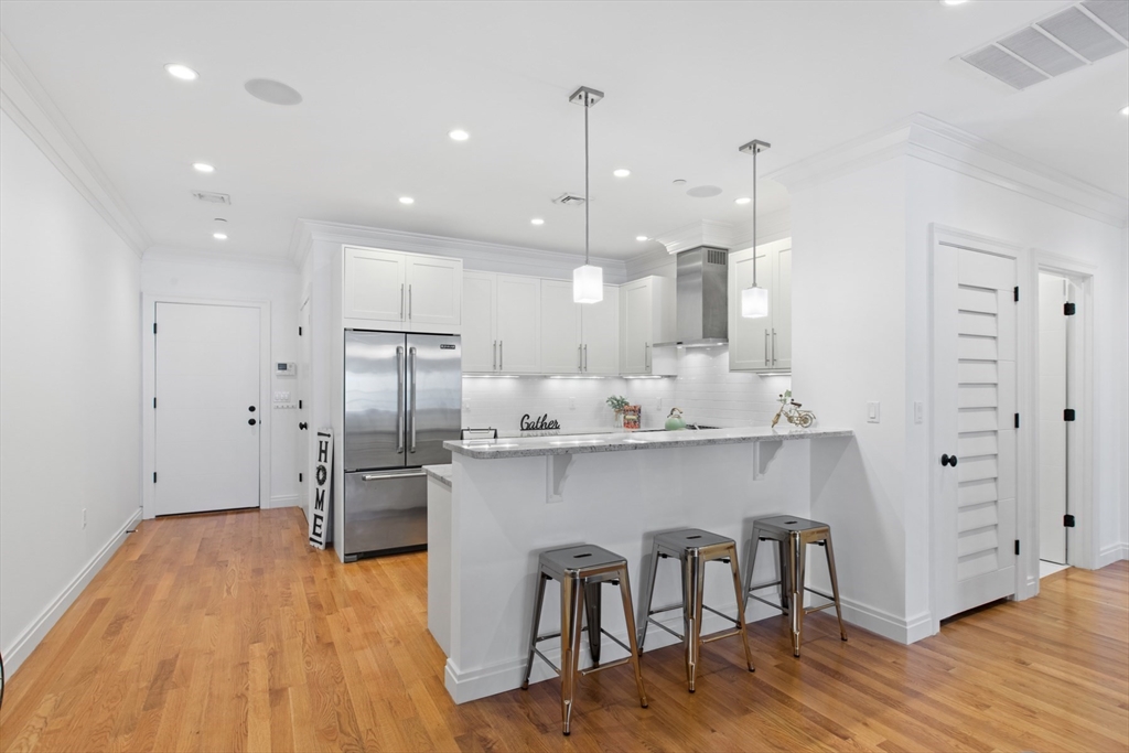 637 E 1st St # 203
