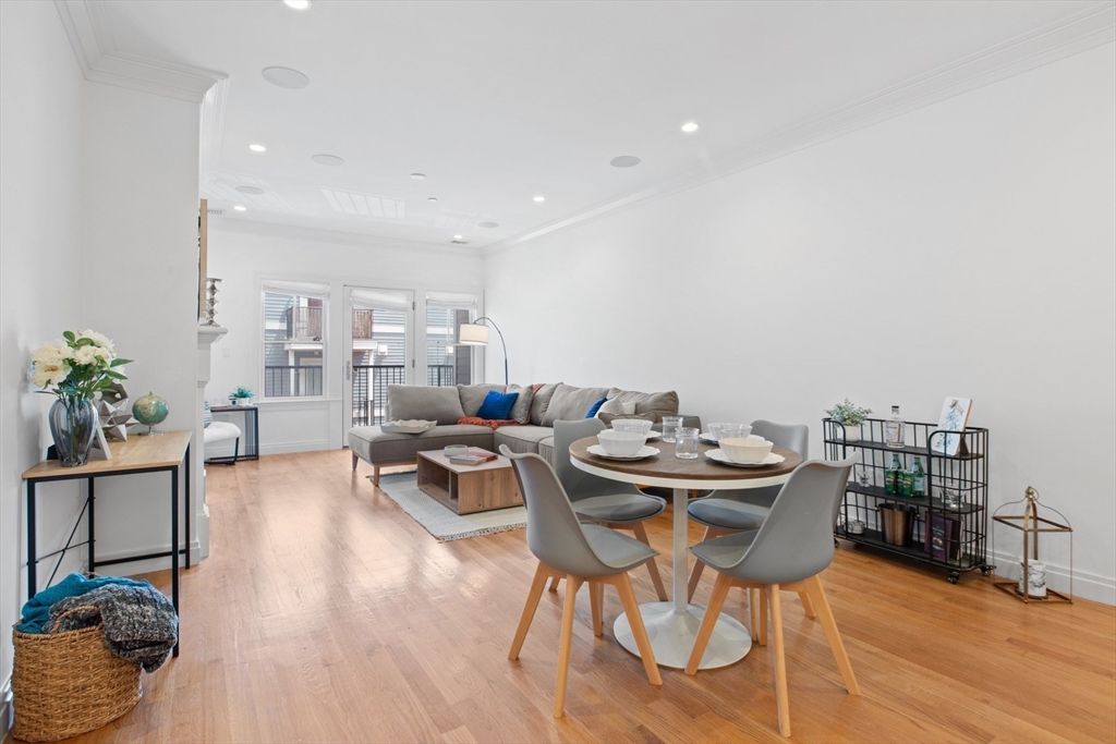 637 E 1st St # 203