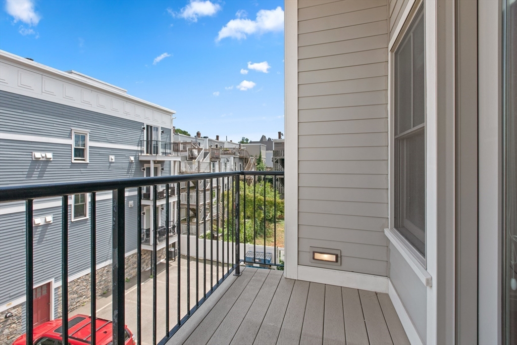637 E 1st St # 203