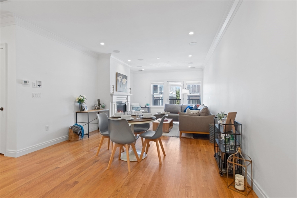 637 E 1st St # 203