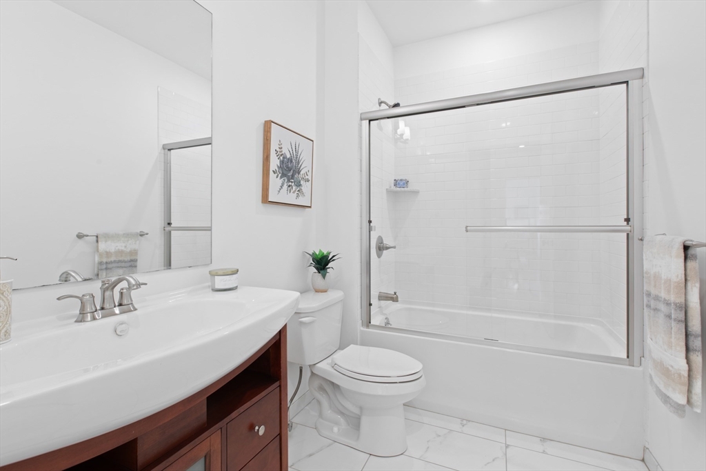 637 E 1st St # 203