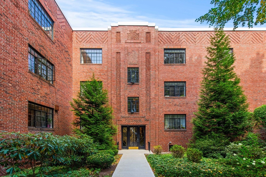 106 Sewall Ave # 5