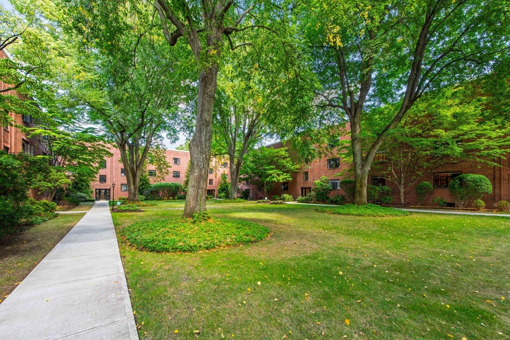 106 Sewall Ave # 5