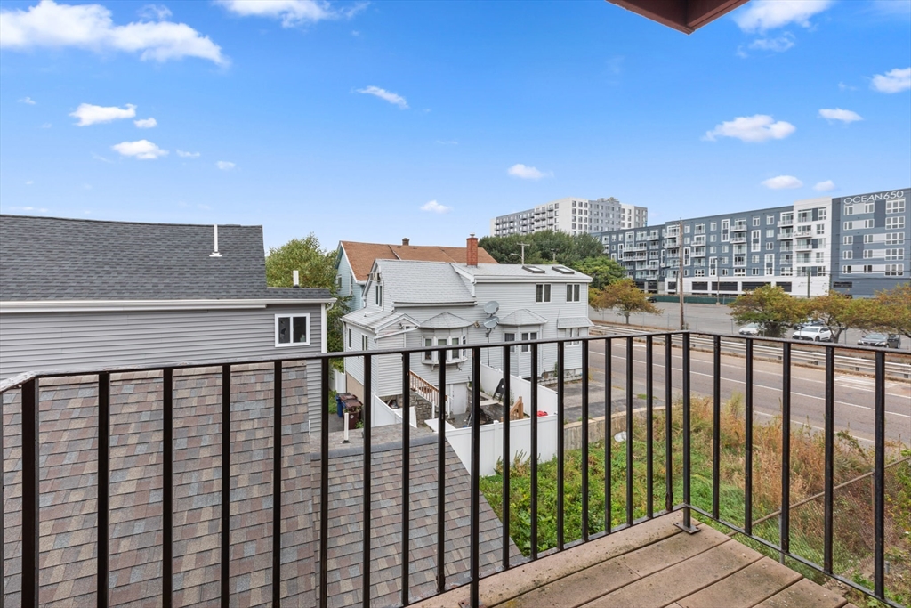 1235 N Shore Rd # 2C