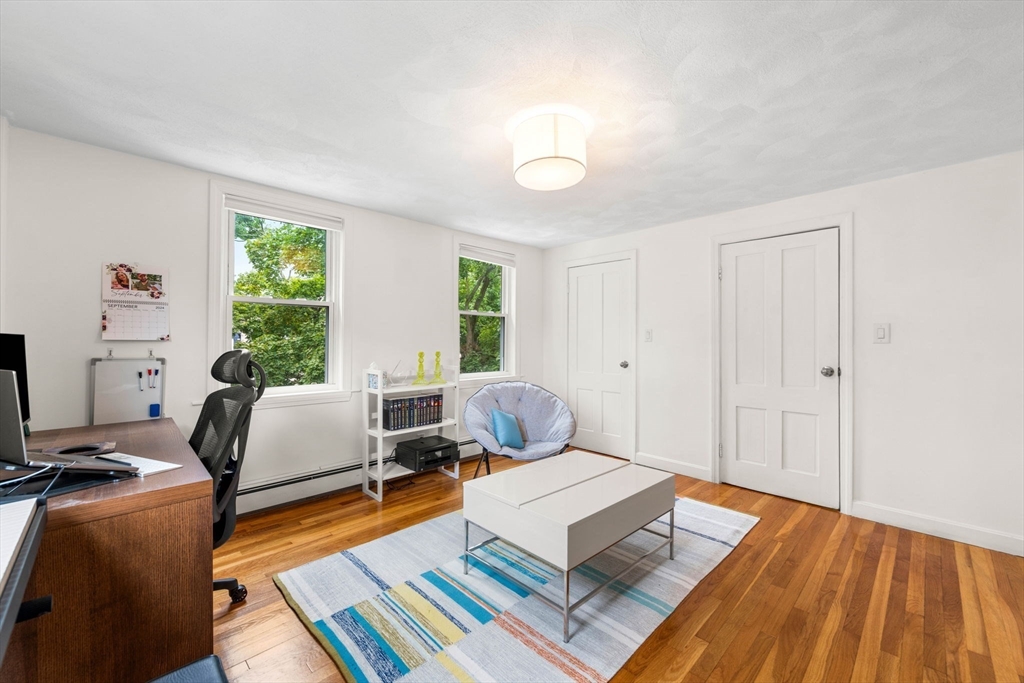 84 Woburn St
