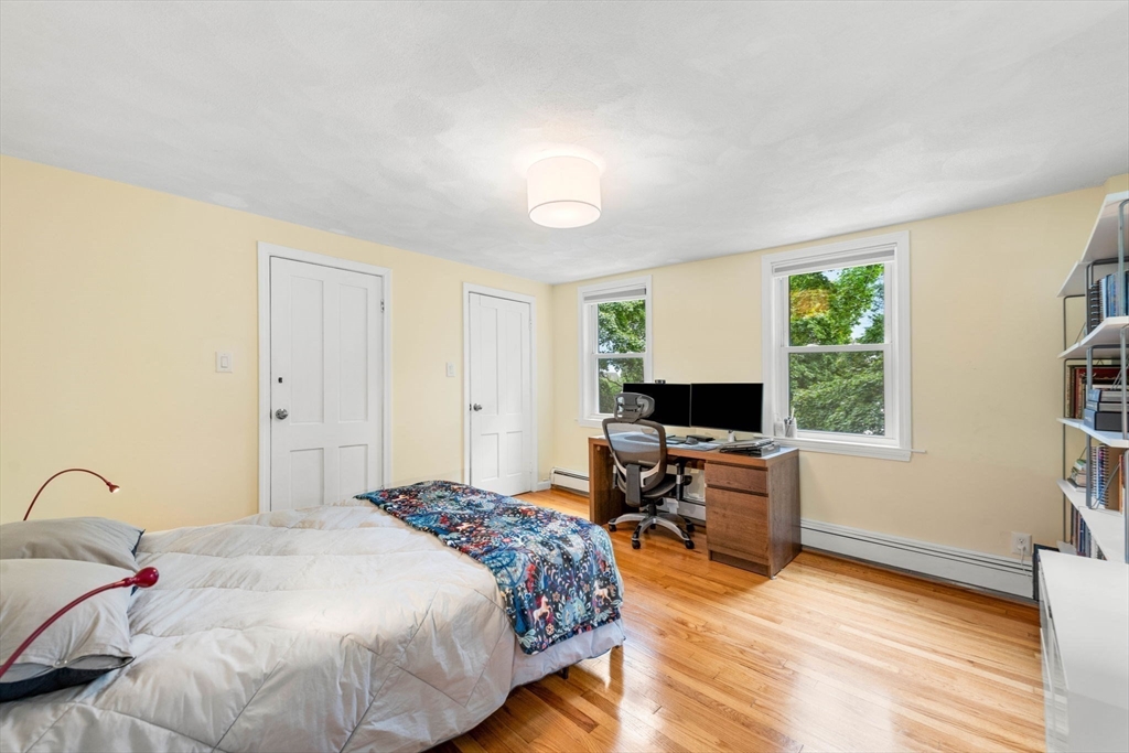 84 Woburn St