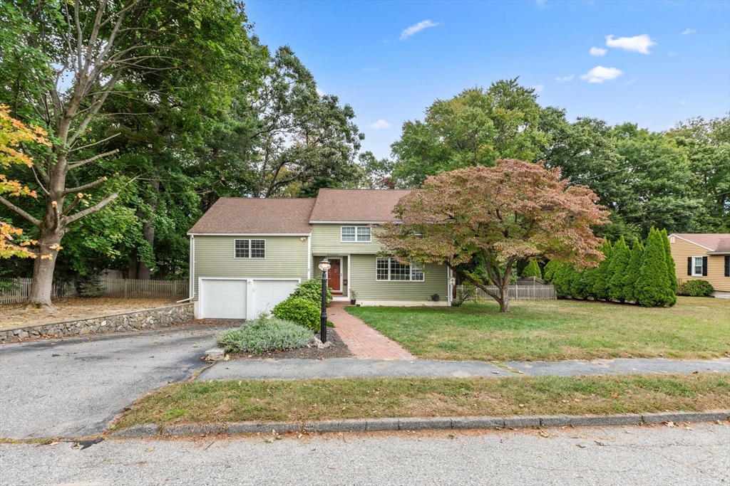 9 Roundy Rd