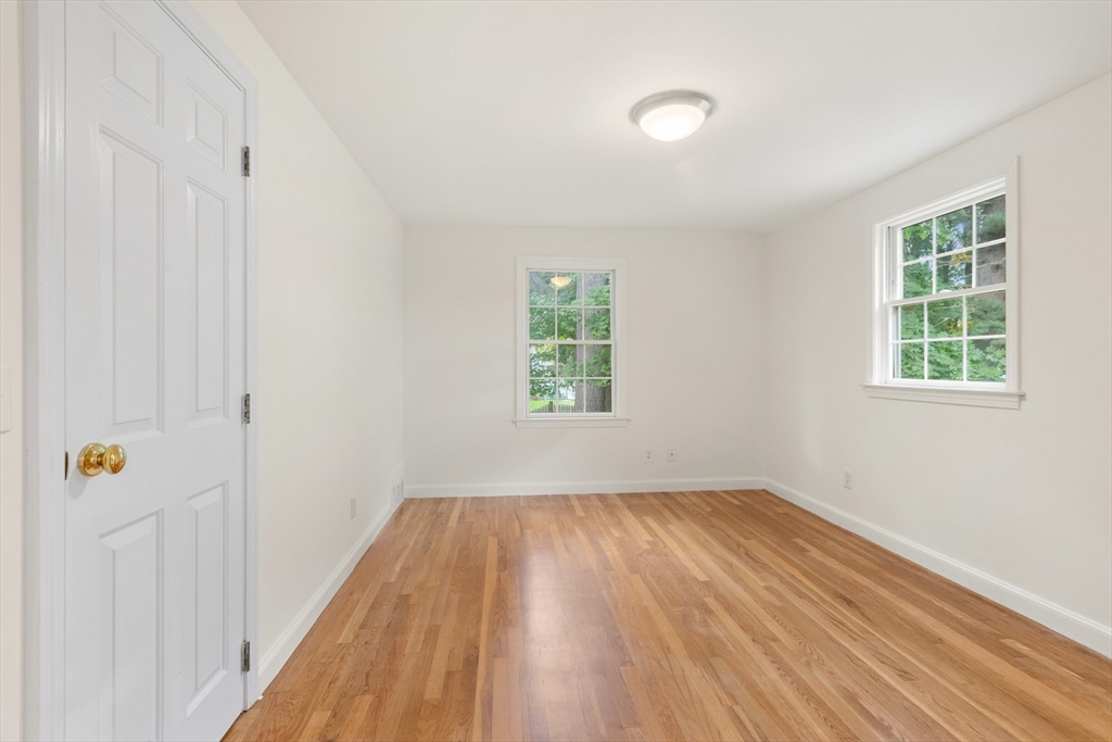 9 Roundy Rd