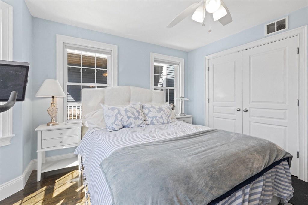 732 E 6th St Apt 2