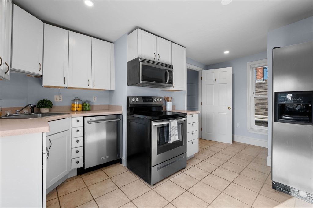 11 Cameron Ave # 3
