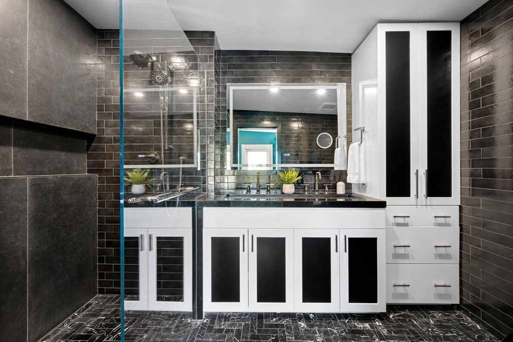 11 Cameron Ave # 3