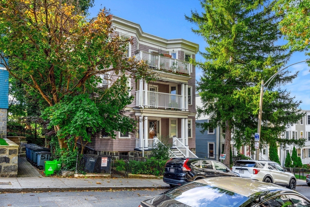 47 Montebello Rd # 2