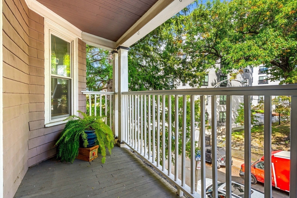 47 Montebello Rd # 2