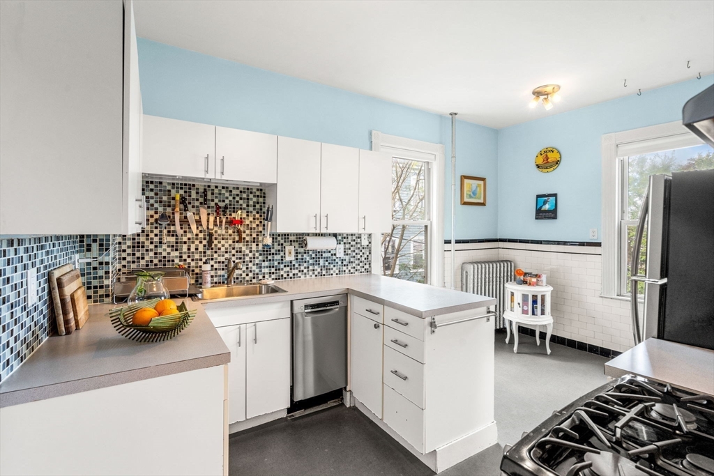 47 Montebello Rd # 2