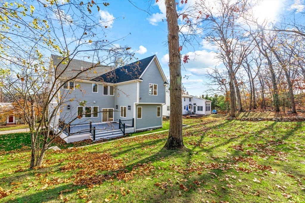 11 Alden Lane