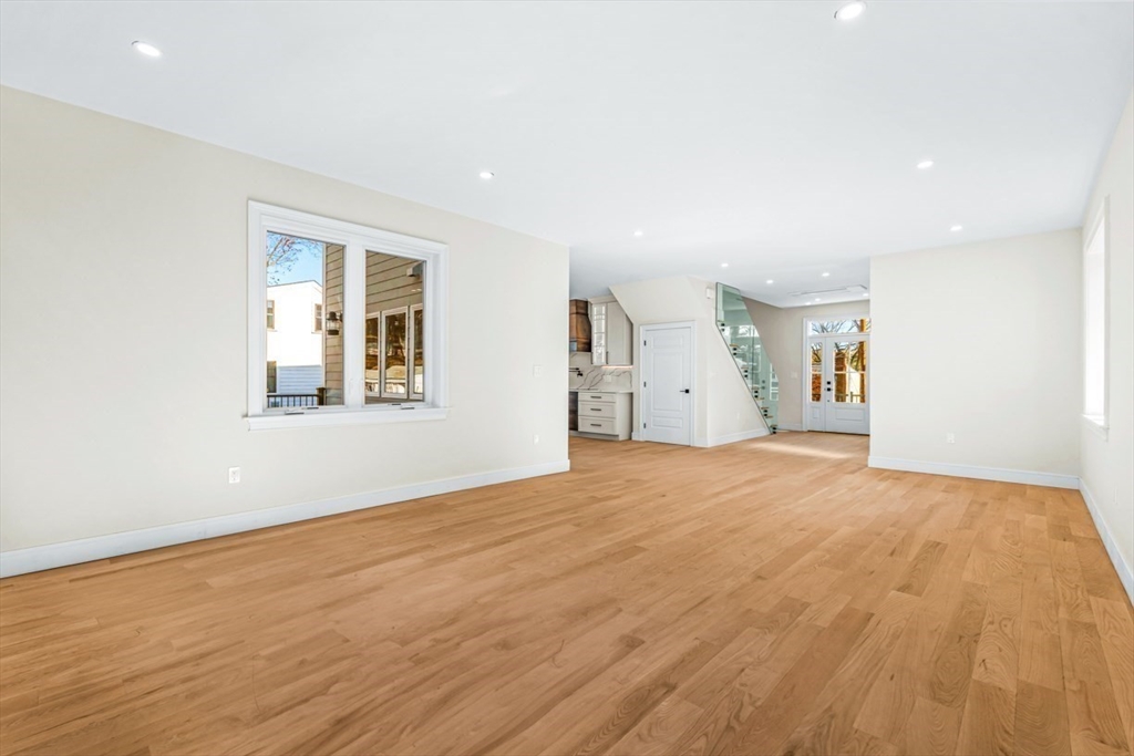 11 Alden Lane