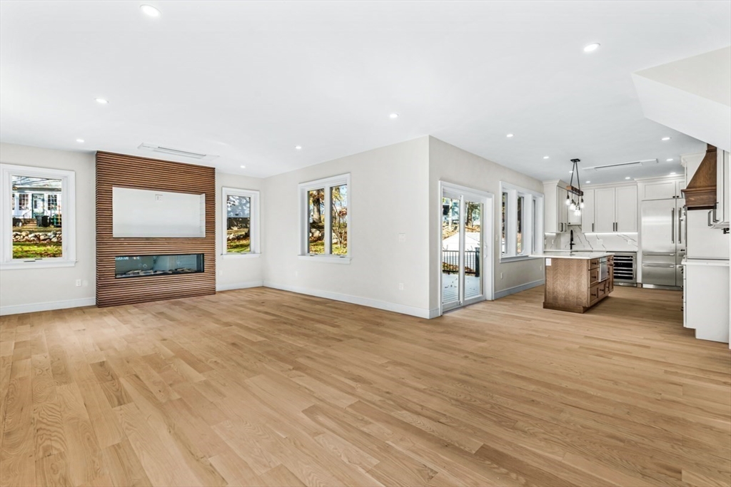 11 Alden Lane