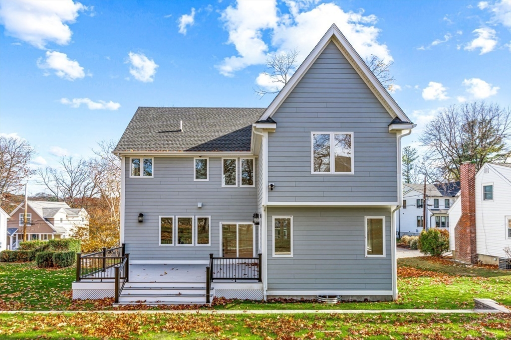 11 Alden Lane